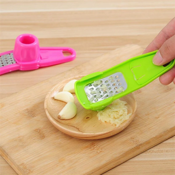 Garlic Press Grater Slicer Plastic Grinding Tool Kitchen Accessories (random Color)